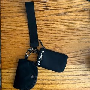 Luluemon wristlet Dual pouch